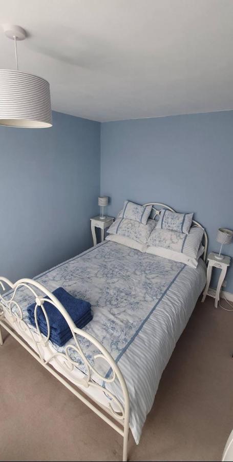 Beautiful 1 Bedroom Cottage With Courtyard. Deal Esterno foto