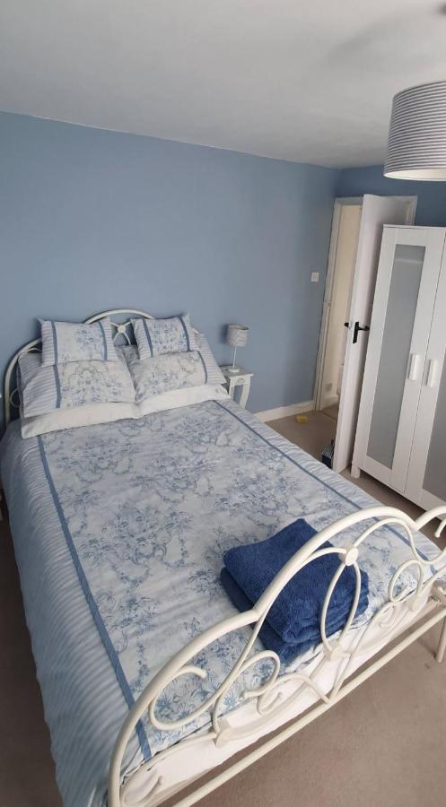 Beautiful 1 Bedroom Cottage With Courtyard. Deal Esterno foto